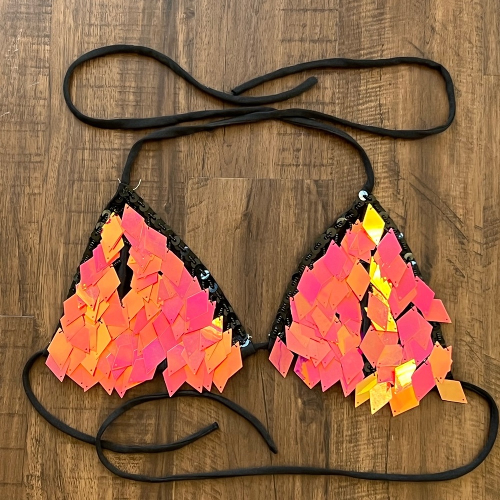 Rave Top